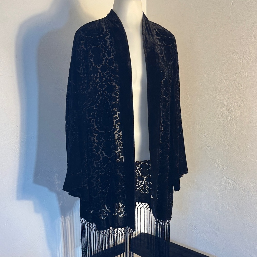 Chico’s Burnout Velvet Topper  Black Fringe  S/M